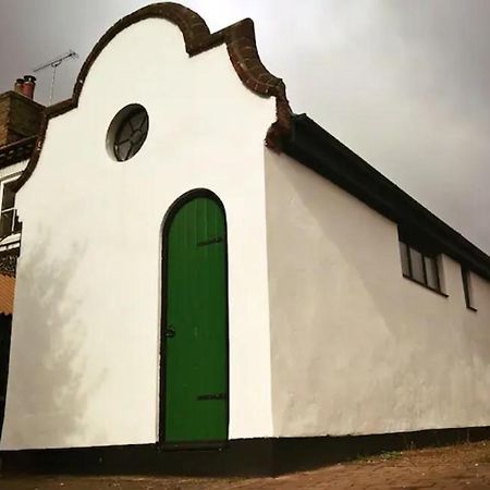 Old Fire Station - Quaint And Quirky Little Home 브랜든 외부 사진